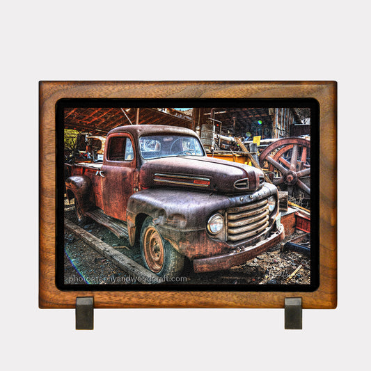 5" x 7" Ford. Canvas Print in Solid Wood Floating Frame